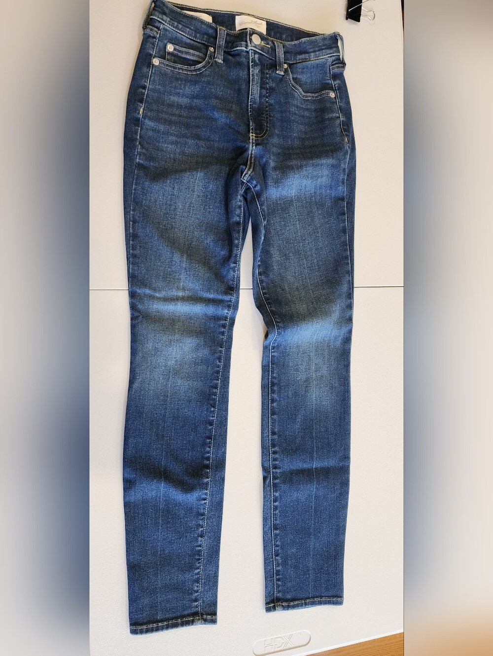Universal Thread Medium Wash Skinny Jeans
